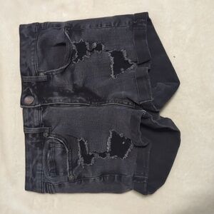 Aeropostale womans high rise midi black ripped jeans shorts size 6